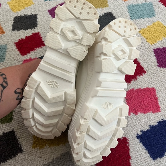 Palladium Revolt Hi Tx Platform Sneakers - Picture 2 of 7